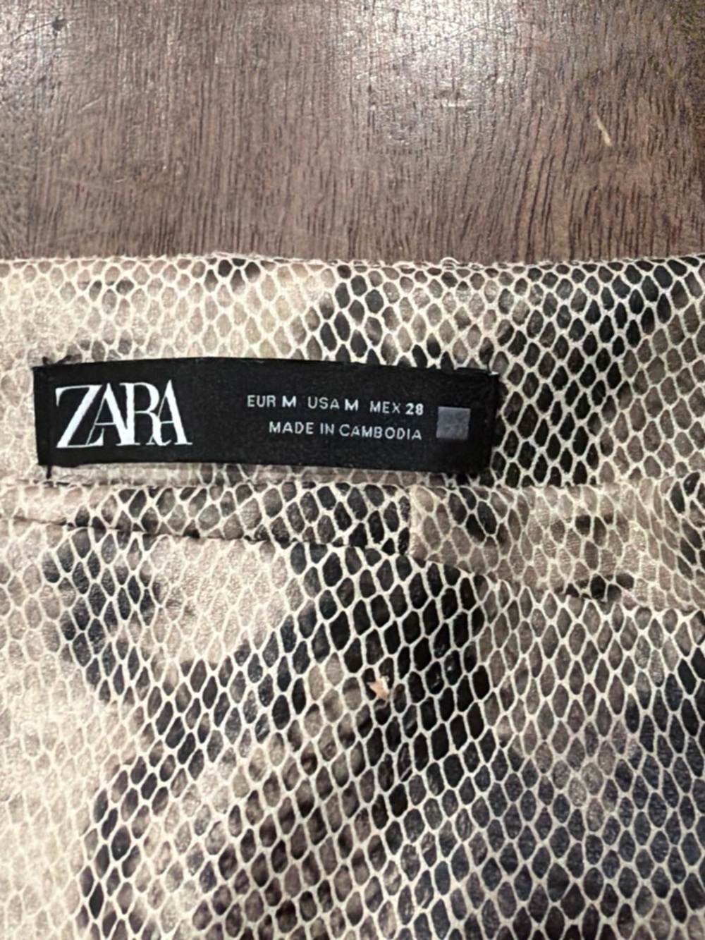 Zara snake-print faux-leather wrap skort - Picture 4 of 4